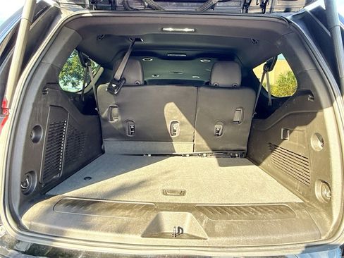 Used 2022 GMC Yukon XL SLT image 29