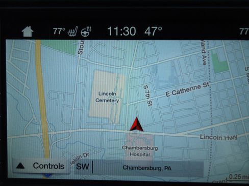 Used 2018 Ford Taurus Limited w/ Driver Assist Package image 17