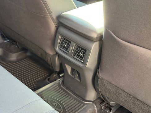 Used 2023 Toyota RAV4 LE AWD/4WD image 33