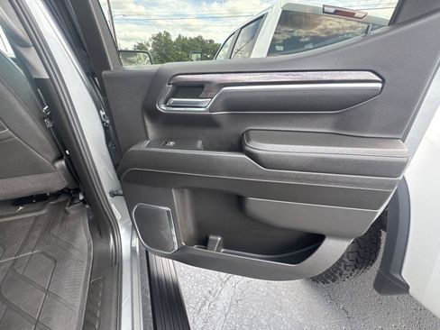 Used 2024 Chevrolet Silverado 1500 LTZ w/ LTZ Premium Package AWD/4WD image 24