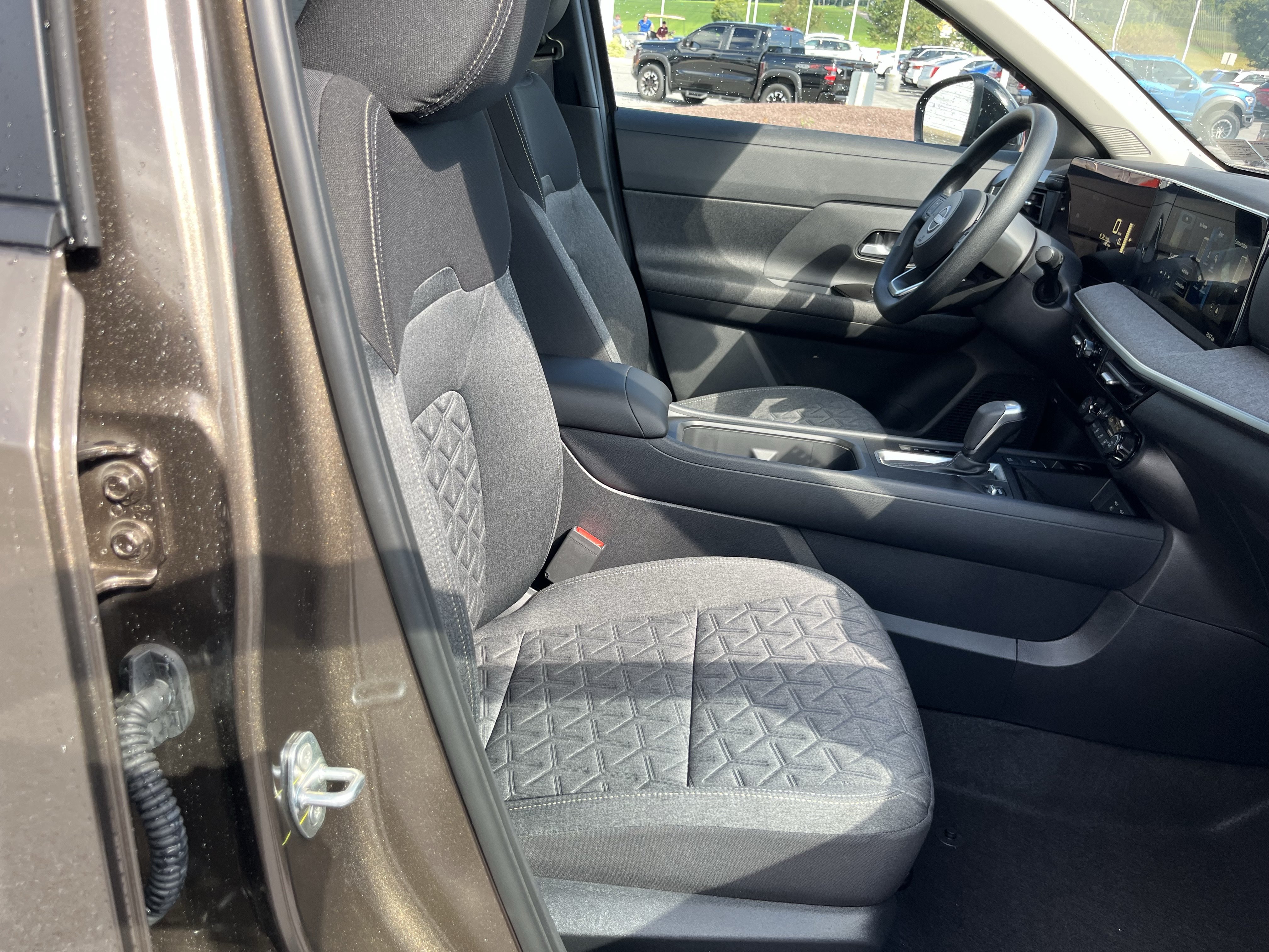 New 2026 Nissan Kicks SV w/ SV Premium Package AWD/4WD image 3
