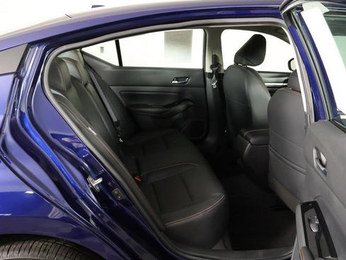 Used 2024 Nissan Altima 2.5 SR w/ SR Premium Package AWD/4WD image 32