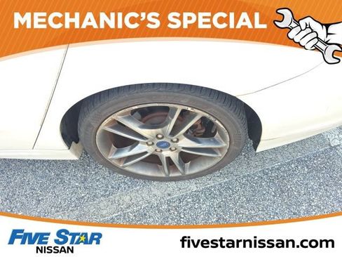 Used 2013 Ford Fusion Titanium w/ Titanium Driver Assist Pkg FWD image 10