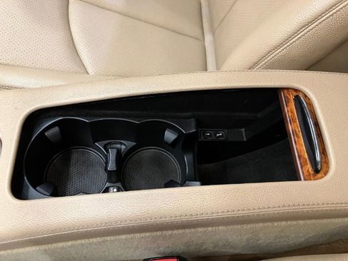 Used 2008 Mercedes-Benz E 350 Sedan image 41