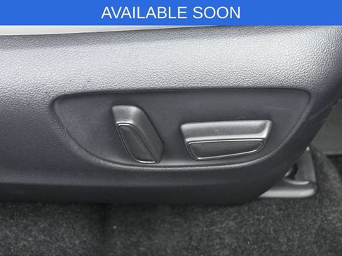 Used 2022 Toyota RAV4 Limited AWD/4WD image 39