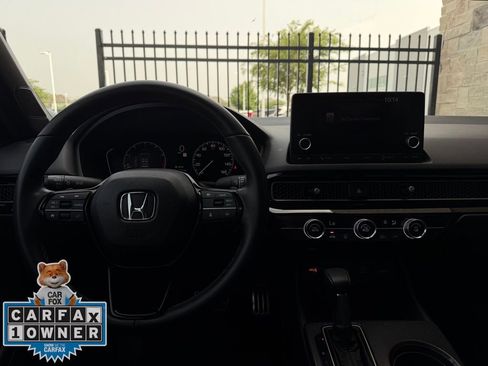 Used 2025 Honda Civic Sport image 5
