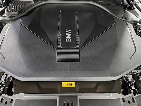 New 2026 BMW i5 eDrive40 image 16