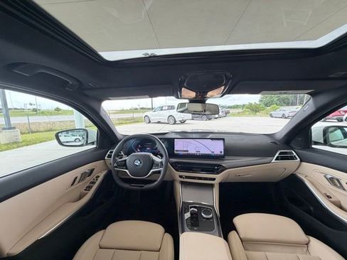 Certified 2025 BMW 330i Sedan w/ Premium Package RWD image 35