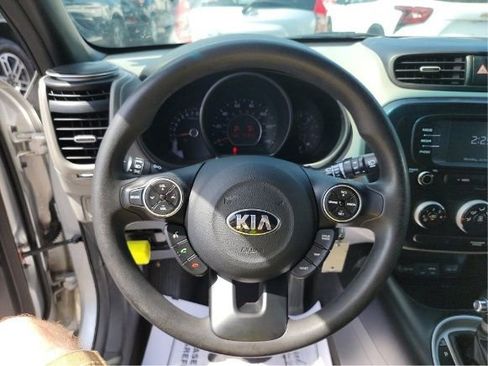 Used 2019 Kia Soul FWD image 5