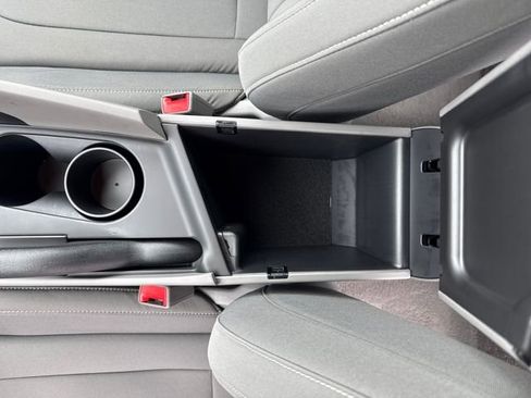 Certified 2025 Hyundai Elantra Sport image 26