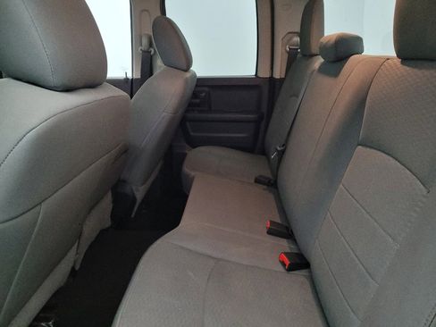 Used 2018 RAM 1500 Express w/ Express Value Package image 18