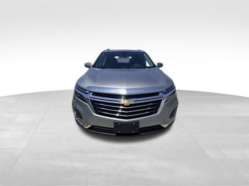 Used 2023 Chevrolet Equinox Premier AWD/4WD image 3