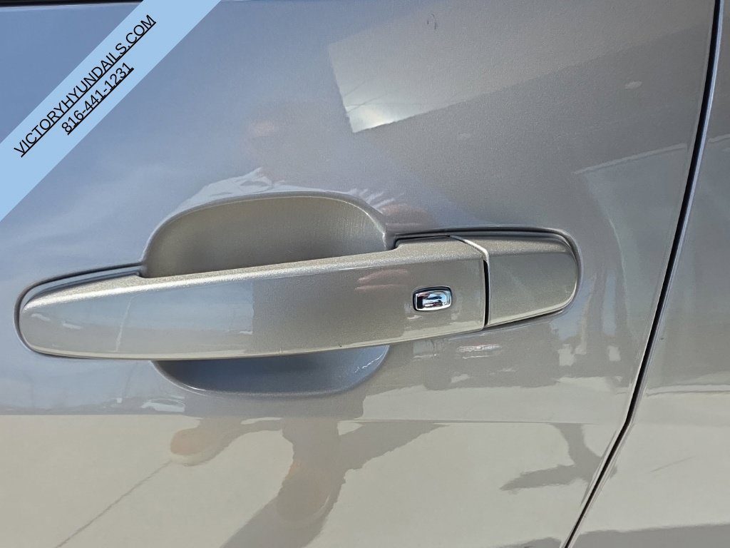 Used 2024 Chevrolet Malibu LT FWD image 13