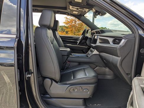 Used 2024 GMC Yukon Denali image 55