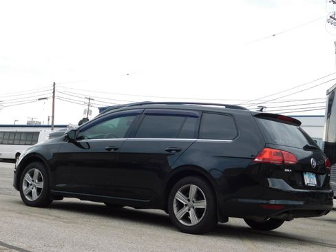 Used 2015 Volkswagen Golf TDI S image 2