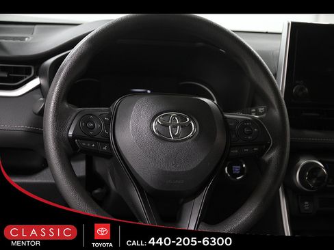 Certified 2025 Toyota RAV4 XLE AWD/4WD image 7