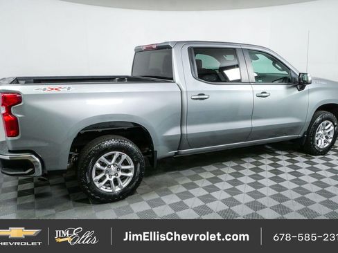 Used 2023 Chevrolet Silverado 1500 LT AWD/4WD image 2