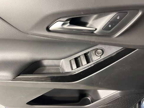 New 2026 Chevrolet Equinox LT w/ Midnight Edition FWD image 24