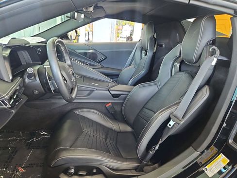 Used 2023 Chevrolet Corvette Stingray Preferred Conv w/ Z51 Performance Package RWD image 18