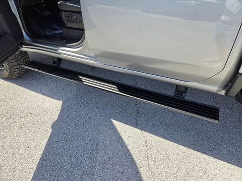 Certified 2025 Chevrolet Silverado 2500 ZR2 w/ Technology Package image 23