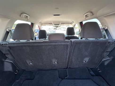 Certified 2022 Nissan Rogue SV image 17