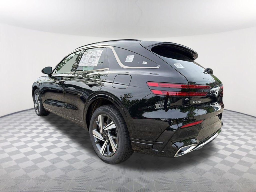 Used 2026 Genesis GV70 3.5T Sport Advanced AWD/4WD image 7
