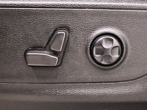 Used 2021 RAM 1500 Big Horn AWD/4WD image 11