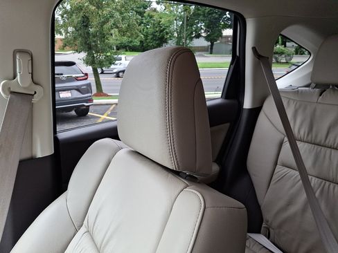 Used 2014 Honda CR-V EX-L image 17