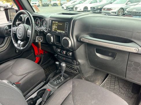 Used 2015 Jeep Wrangler Sport w/ Quick Order Package 24S AWD/4WD image 28