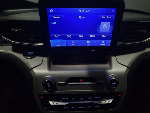 Used 2024 Ford Explorer XLT w/ Equipment Group 202A image 25