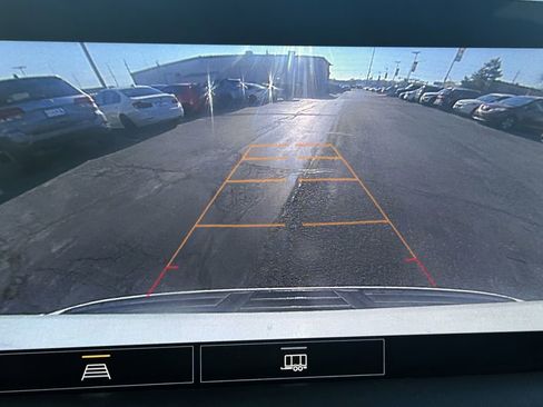 Used 2021 GMC Yukon SLT image 15