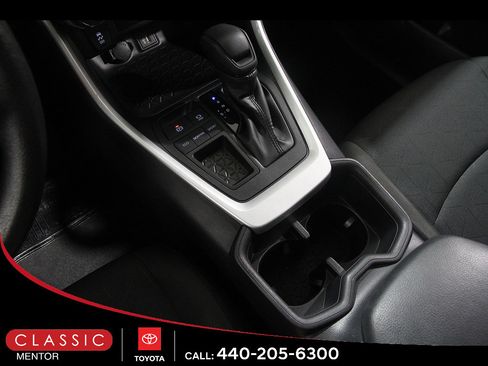 Used 2025 Toyota RAV4 XLE FWD image 15
