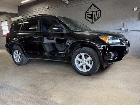 Used 2011 Toyota RAV4 Limited w/ Limited Extra Value Pkg FWD image 4