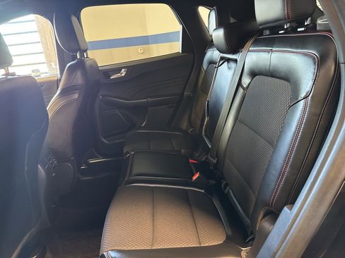 Used 2025 Ford Escape ST-Line AWD/4WD image 25