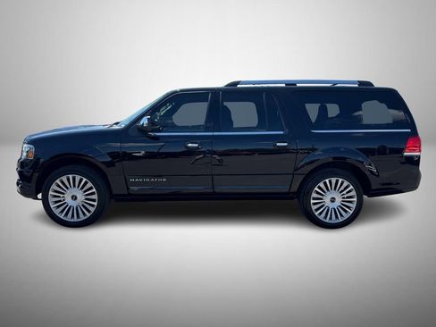 Used 2017 Lincoln Navigator L Reserve AWD/4WD image 6
