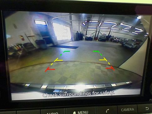 Certified 2022 Nissan Rogue SV image 17