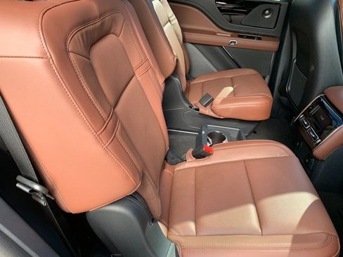 New 2026 Lincoln Aviator Reserve AWD/4WD image 21