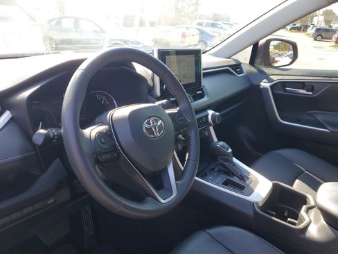Used 2023 Toyota RAV4 XLE Premium FWD image 18