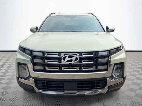 Used 2025 Hyundai Santa Cruz Limited AWD/4WD image 2