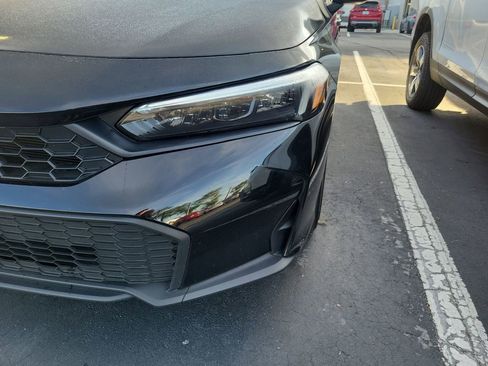 Used 2025 Honda Civic Sport image 6