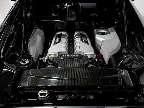 Used 2010 Audi R8 V10 image 39