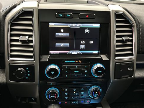 Used 2015 Ford F150 Lariat w/ Equipment Group 502A Luxury image 28