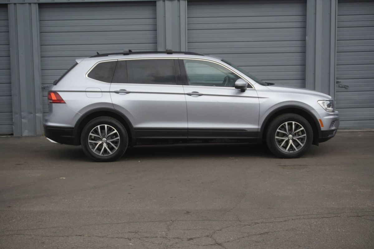 Used 2019 Volkswagen Tiguan SE w/ Panoramic Sunroof Package AWD/4WD image 6
