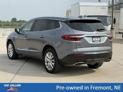 Used 2021 Buick Enclave Premium w/ Sun and Sites Package AWD/4WD image 8