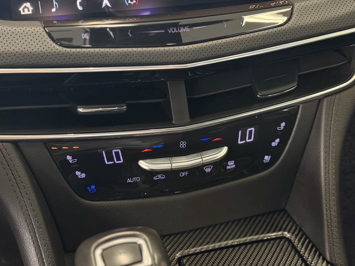 Used 2019 Cadillac CT6 V w/ Driver Assist Package AWD/4WD image 54