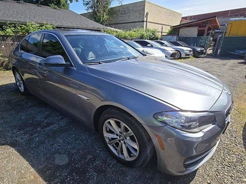 Used 2014 BMW 528i xDrive Sedan AWD/4WD image 2