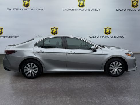 Used 2023 Toyota Camry LE FWD image 6