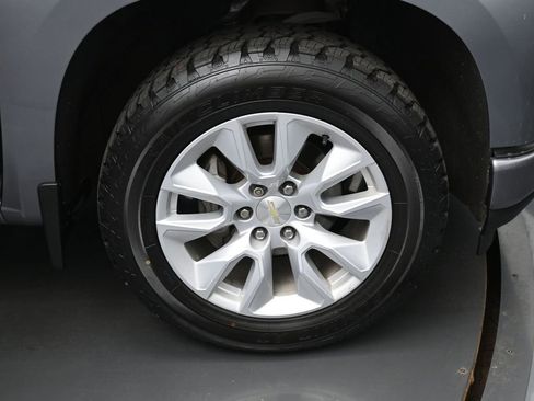 Used 2020 Chevrolet Silverado 1500 Custom w/ Custom Value Package image 34