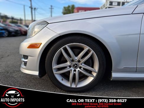 Used 2013 Mercedes-Benz C 300 Sport image 40