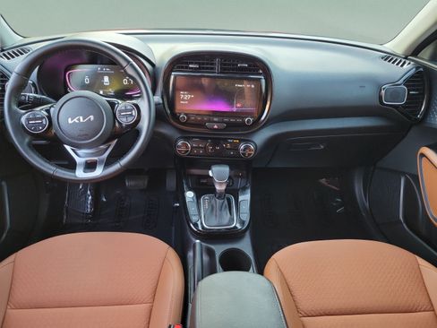 Certified 2024 Kia Soul EX w/ Option Group 015 FWD image 8